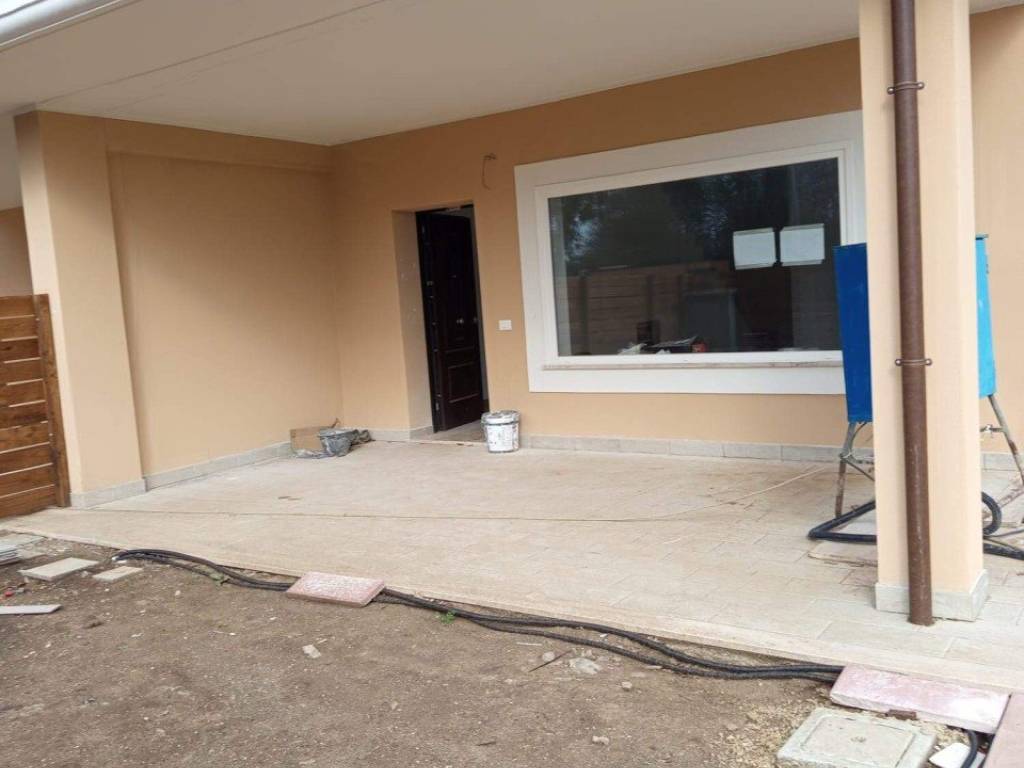 Villa a Ladispoli in Via della Luna - Foto 2