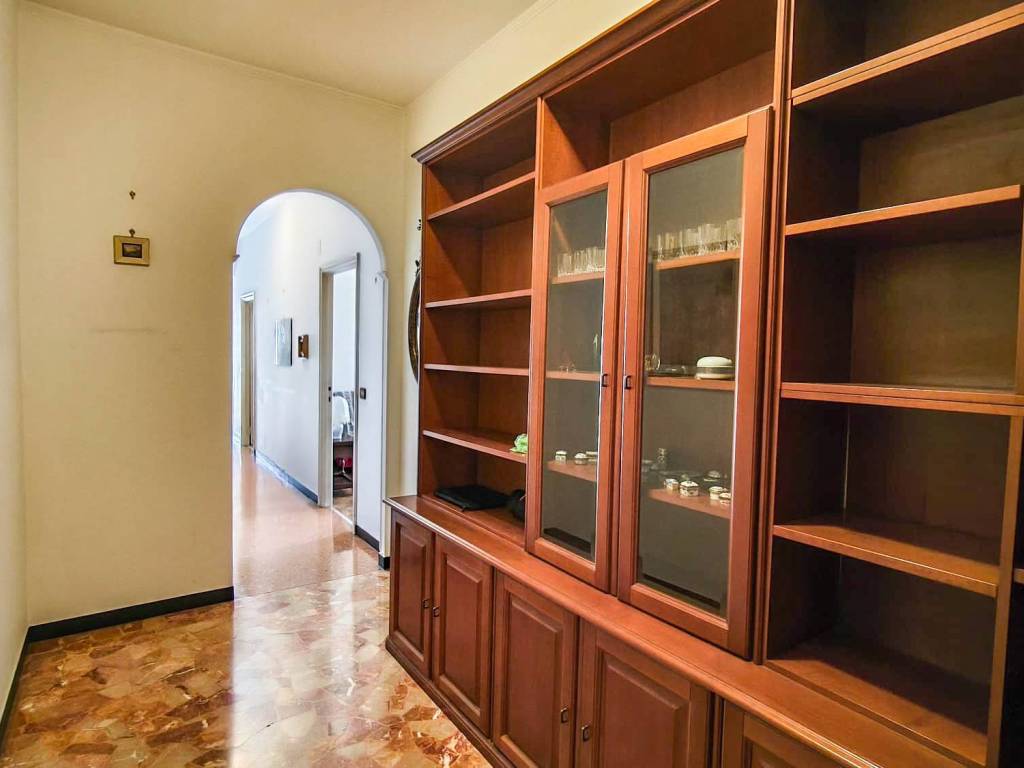 Appartamento a Genova in Via Luigi Lusignani - Foto 2