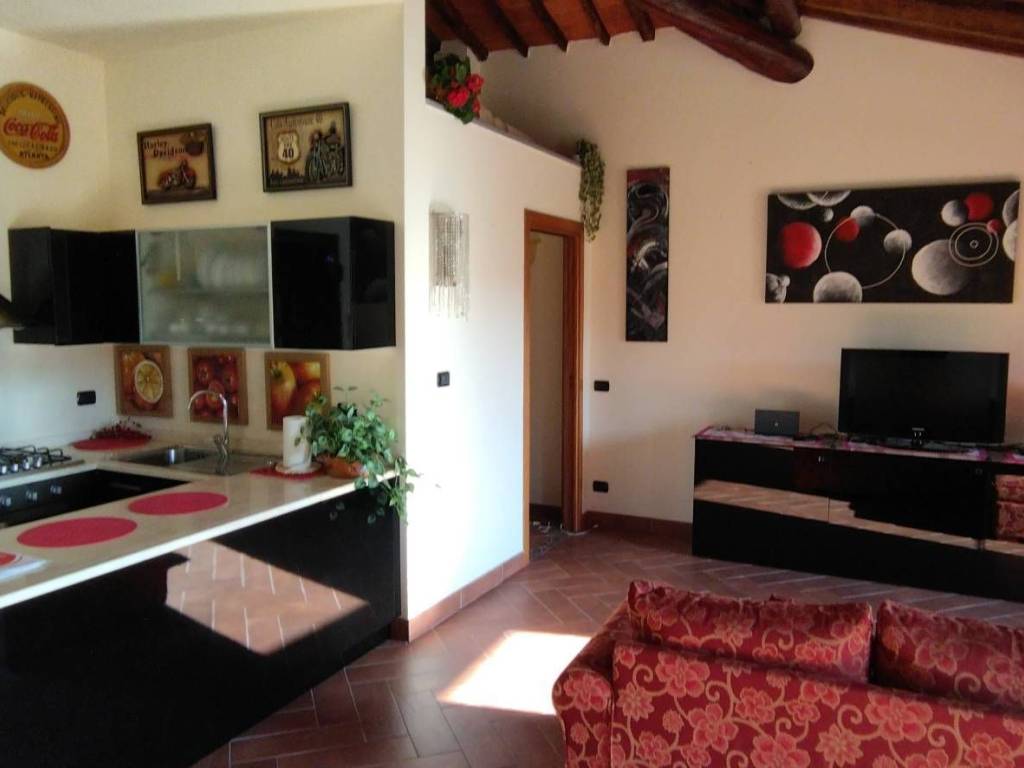 Appartamento a Camaiore in via san lazzaro, 10 - Foto 2