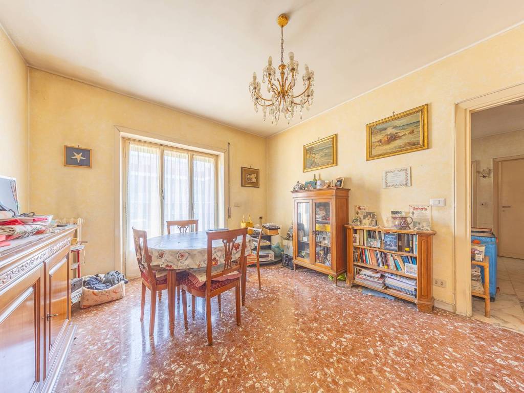 Appartamento a Roma in Via Val Sassina, 49 - Foto 4