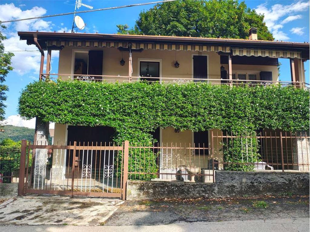 Villa a Bee in Via Farinet, 14 - Foto 3