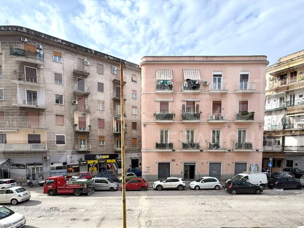 Appartamento a Napoli in corso arnaldo lucci - Foto 3