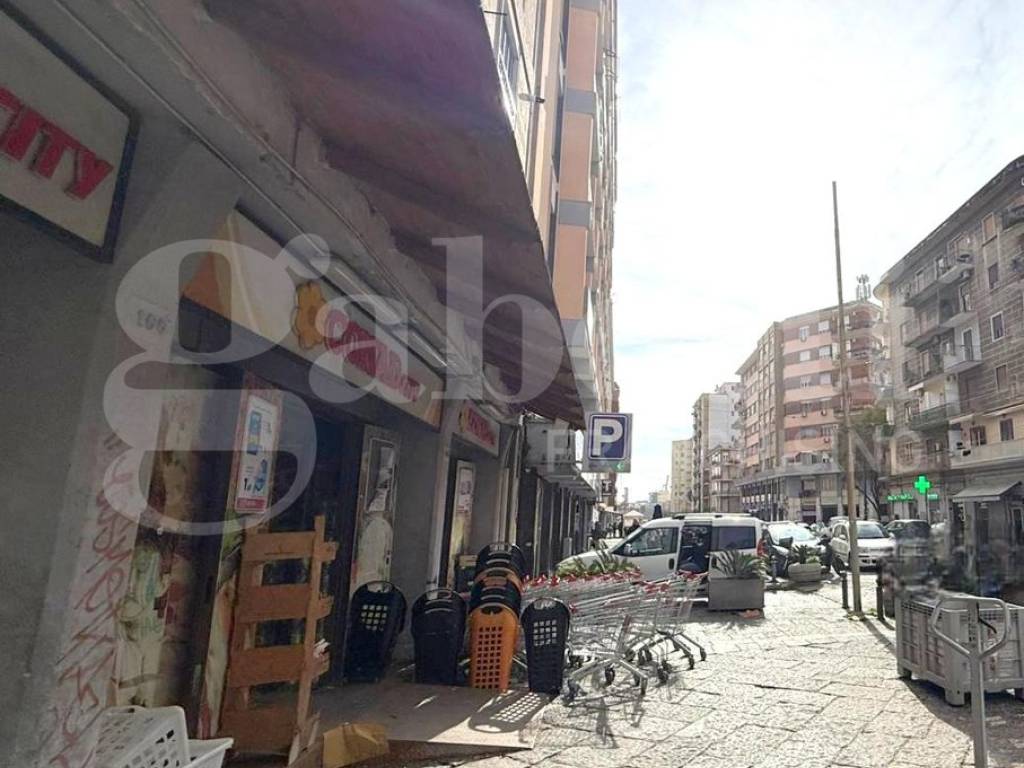 Appartamento a Napoli in corso arnaldo lucci - Foto 5