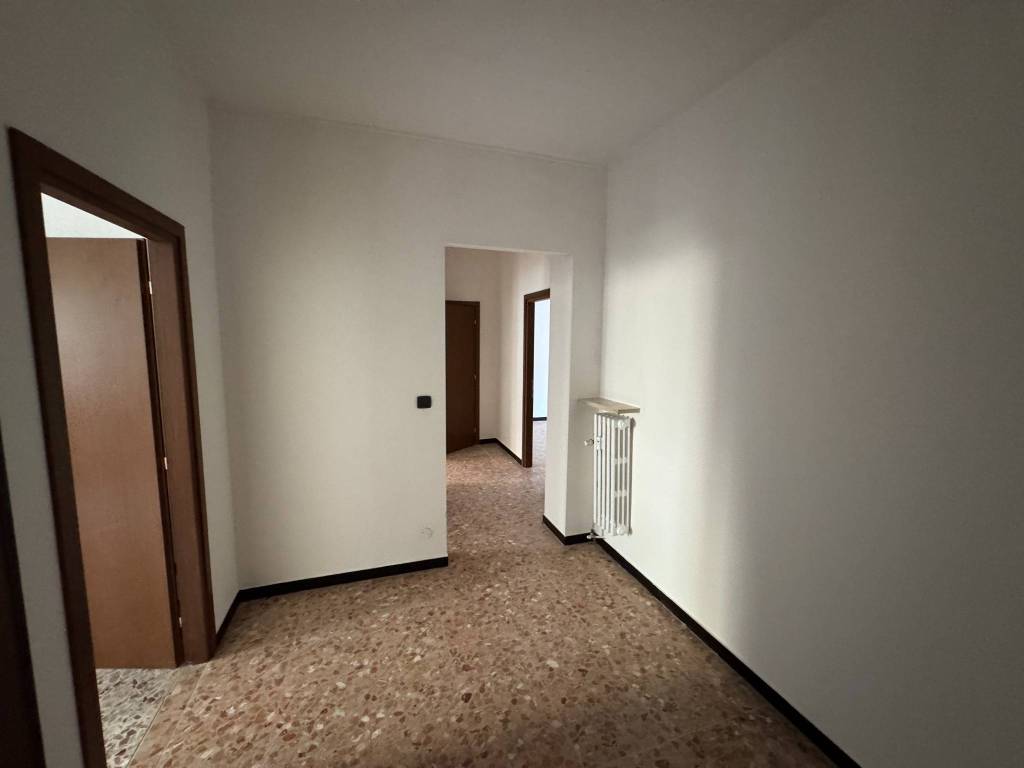 Appartamento a Alessandria in Via Palestro, 29 - Foto 2