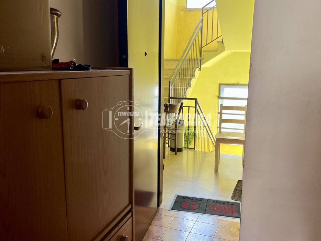 Appartamento a Adrara san martino in Via Papa Giovanni XXIII 2 - Foto 5
