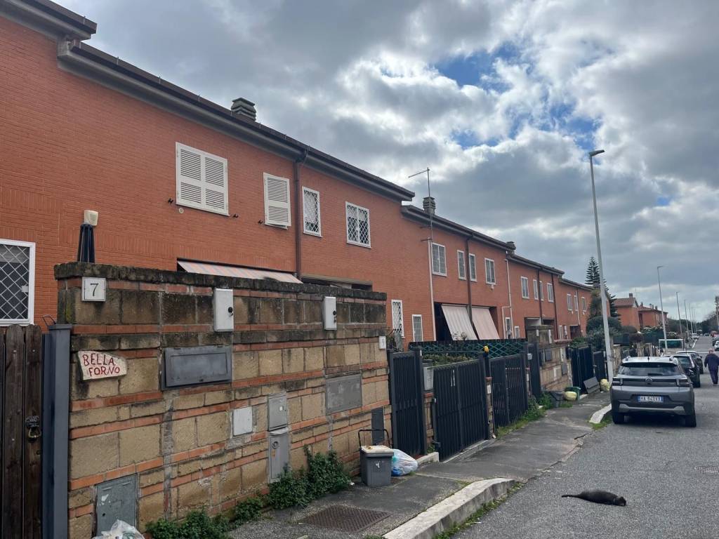 Villetta a schiera a Roma in Via Annie Vivanti - Foto 2