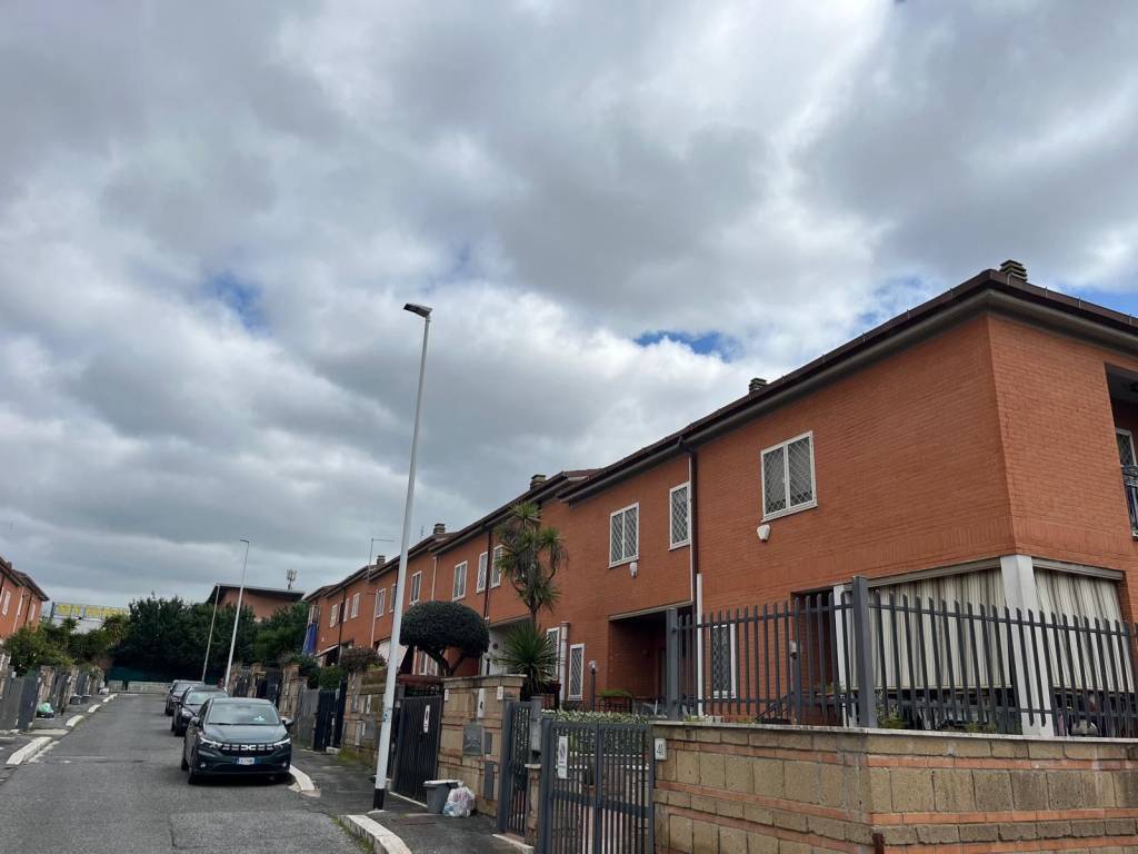 Villetta a schiera a Roma in Via Annie Vivanti - Foto 5
