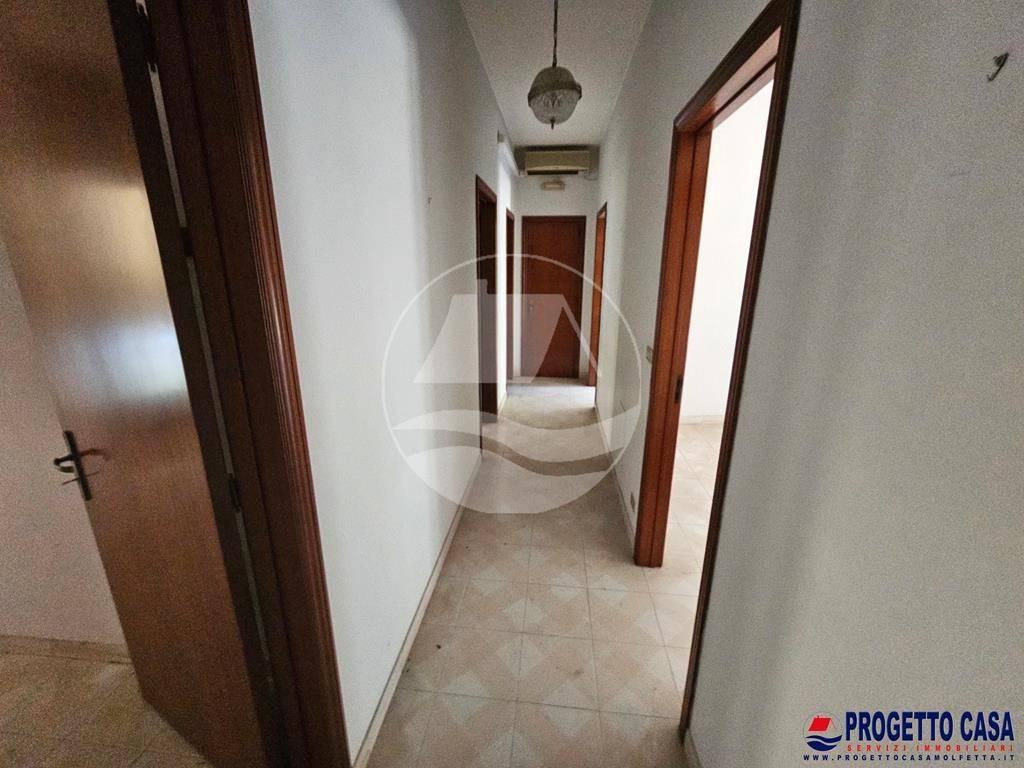 Appartamento a Giovinazzo in Piazza Giuseppe Garibaldi - Foto 4