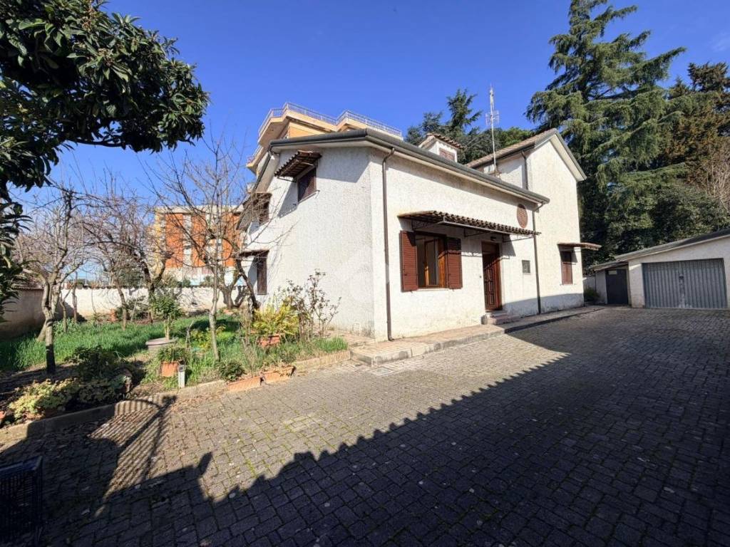 Villa a Frosinone in Viale Europa, 34 - Foto 2