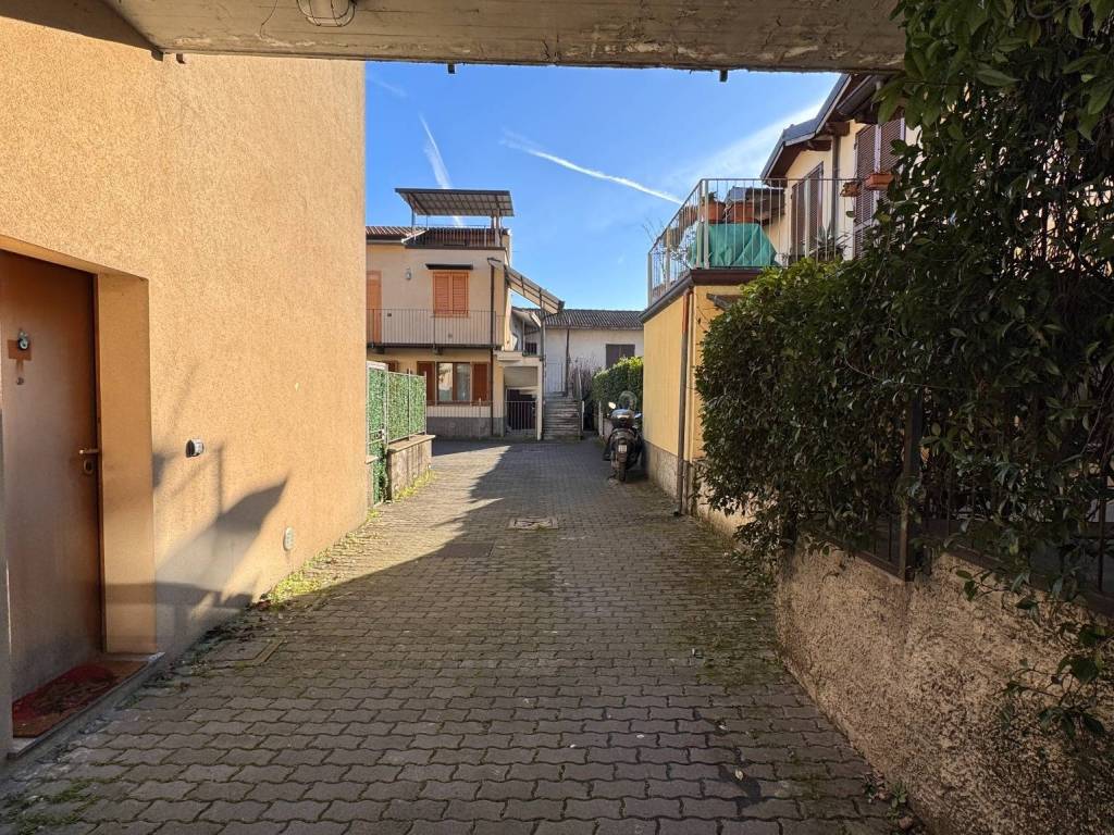 Appartamento a Limbiate in Viale Piave, 59 - Foto 3
