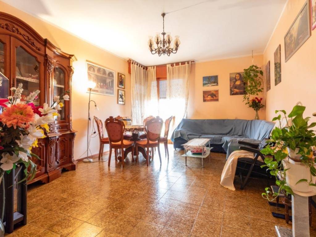 Appartamento a Bussolengo in Via scalilgeri, 12 - Foto 4