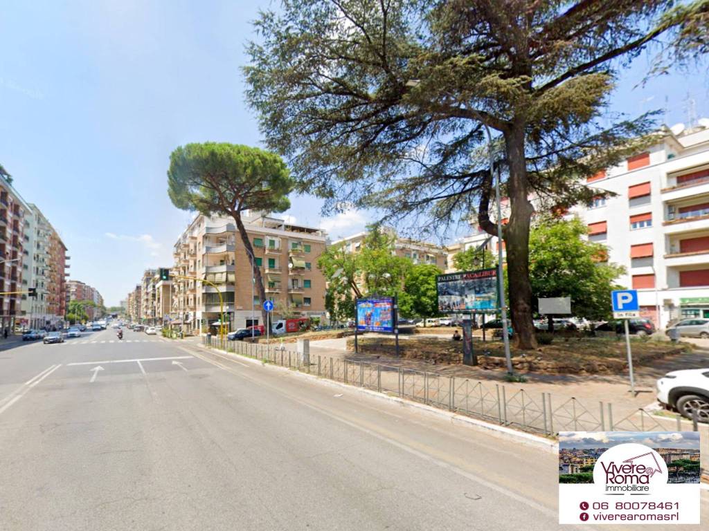 Appartamento a Roma in Via Tuscolana, 346 - Foto 3