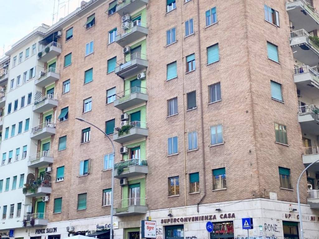 Appartamento a Roma in Via Tuscolana, 346 - Foto 4