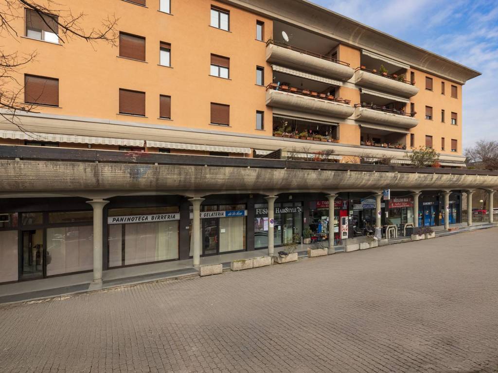 Immobile a Olgiate olona in CORSO SEMPIONE, 24 - Foto 3