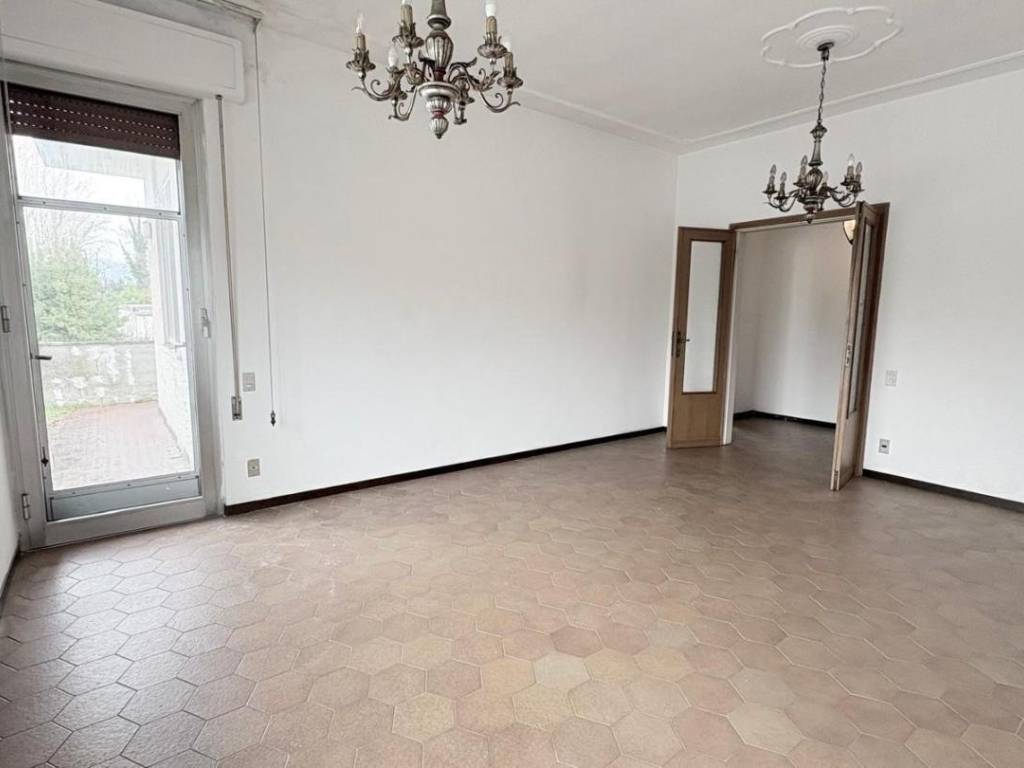 Appartamento a Lucca in Via del Bozzo, , 55100 - Foto 3