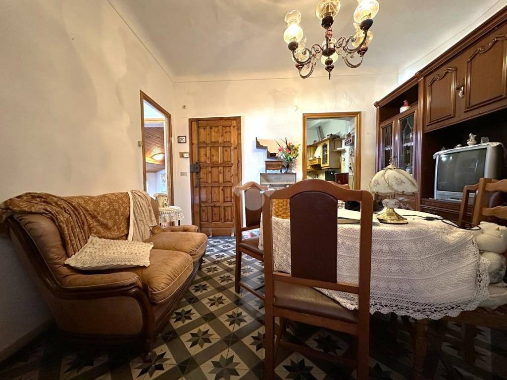 Appartamento a Dolceacqua in Via ROCCA, 3 - Foto 3