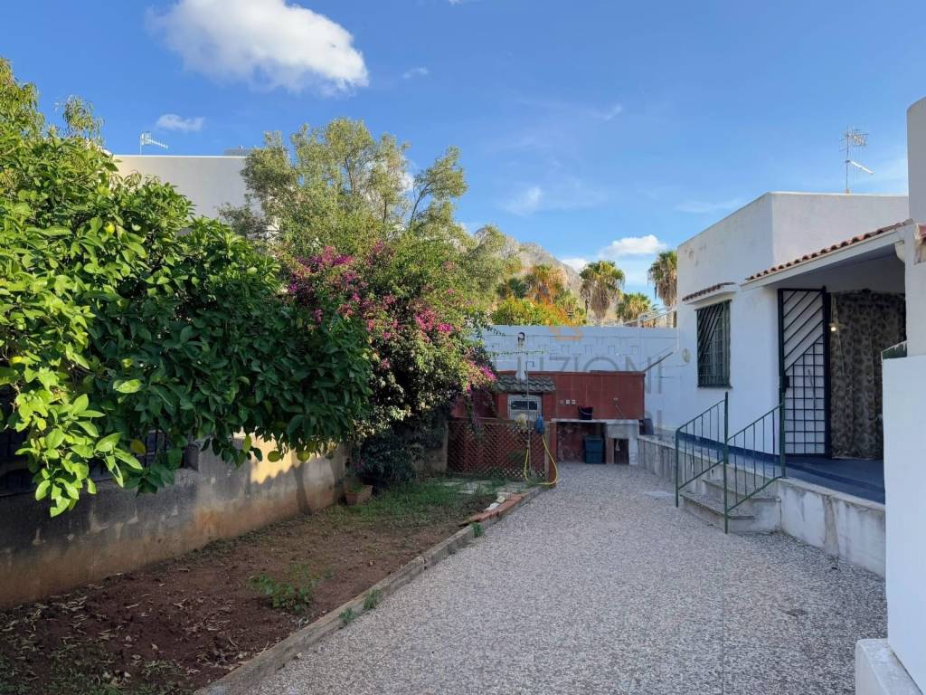 Villa a San vito lo capo in Via Aquilonia, 5 - Foto 3
