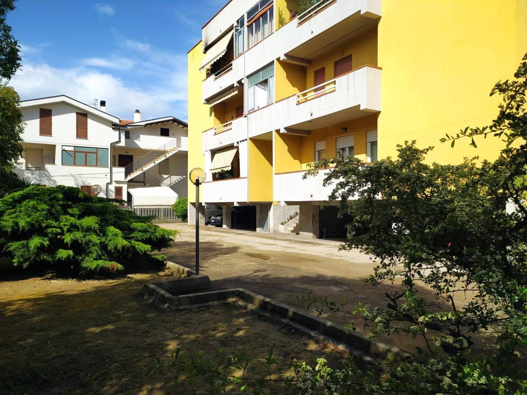 Appartamento a Montesilvano in Via Naviglio - Foto 2