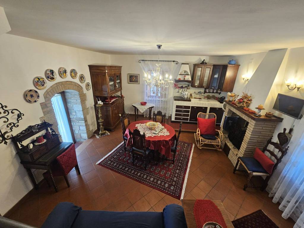 Appartamento a Corciano in Via del Girone, 9 - Foto 3