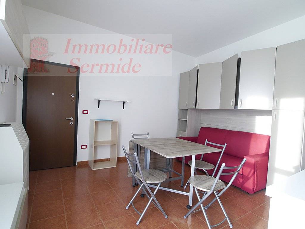 Appartamento a Sermide e felonica in Piazza Giuseppe Garibaldi, 14 - Foto 2