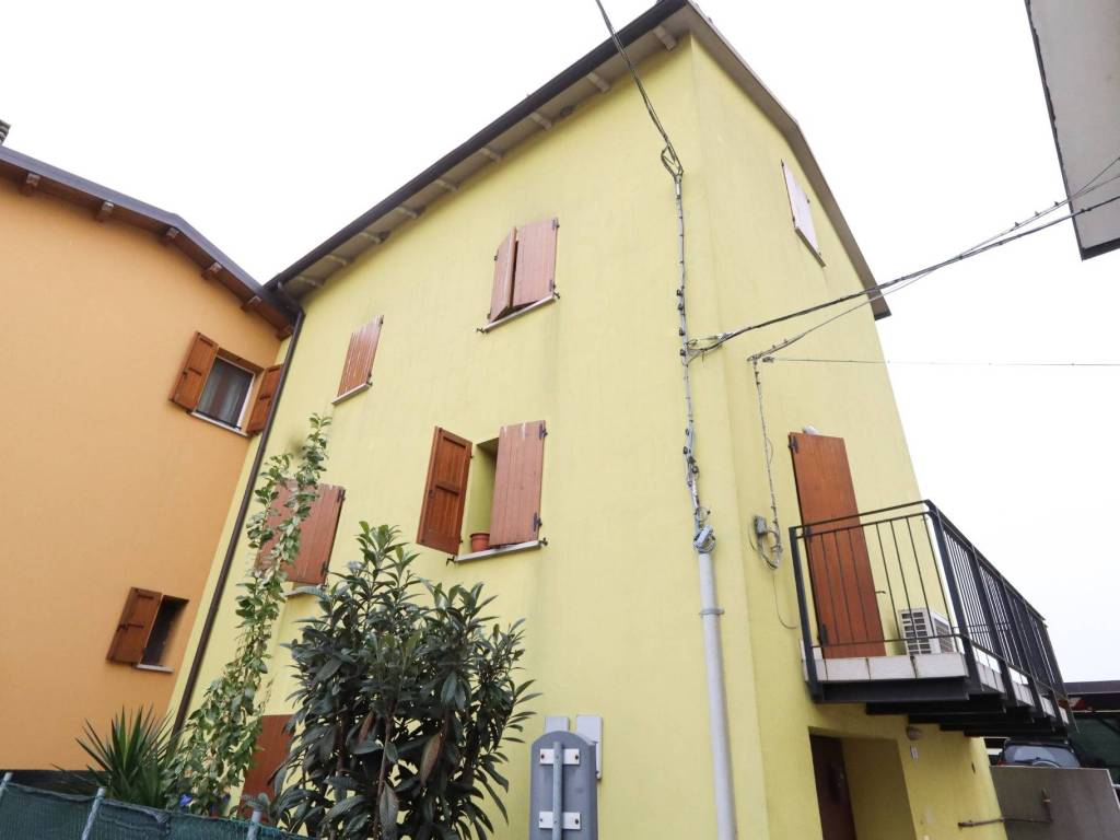 Casa indipendente a Camposanto in Via Panaria Est, 18 - Foto 2