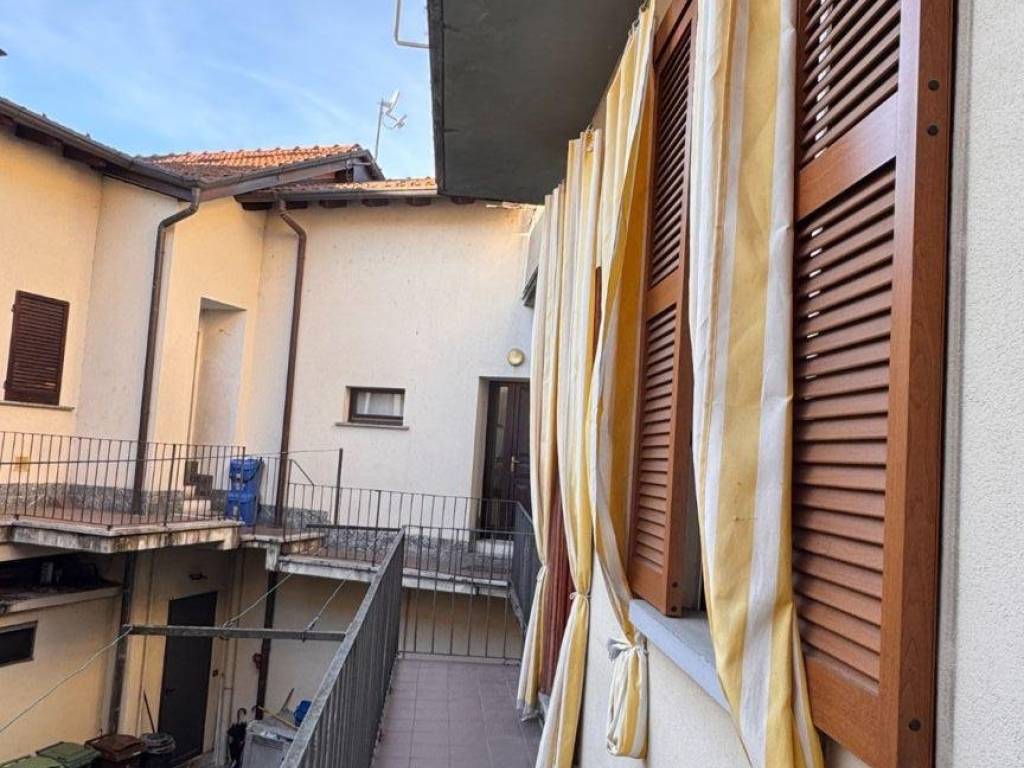 Appartamento a Comerio in Via Giuseppe Garibaldi - Foto 5