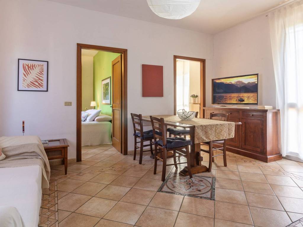 Appartamento a Leggiuno in Via Gate, 1 - Foto 4