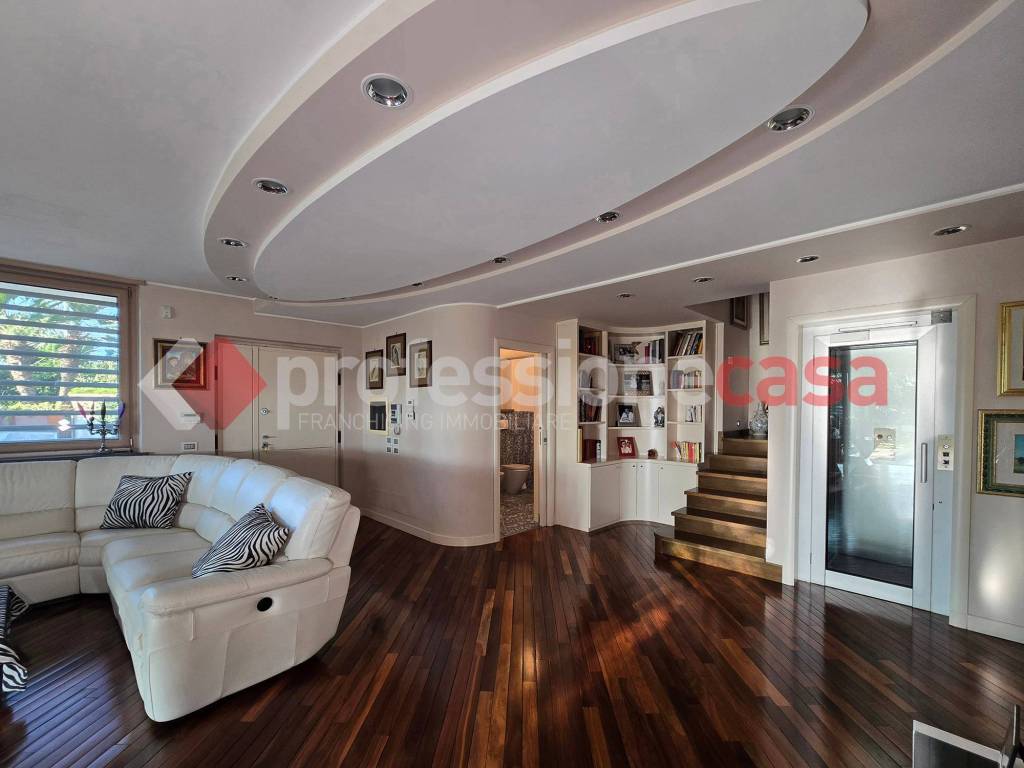 Villa a Roma in Via Giulio Pittarelli, 3 - Foto 5