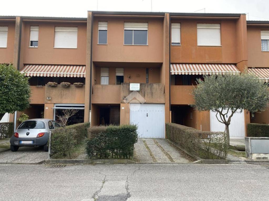 Villetta a schiera a Castelfranco veneto in Via Boschetto, 5 - Foto 2