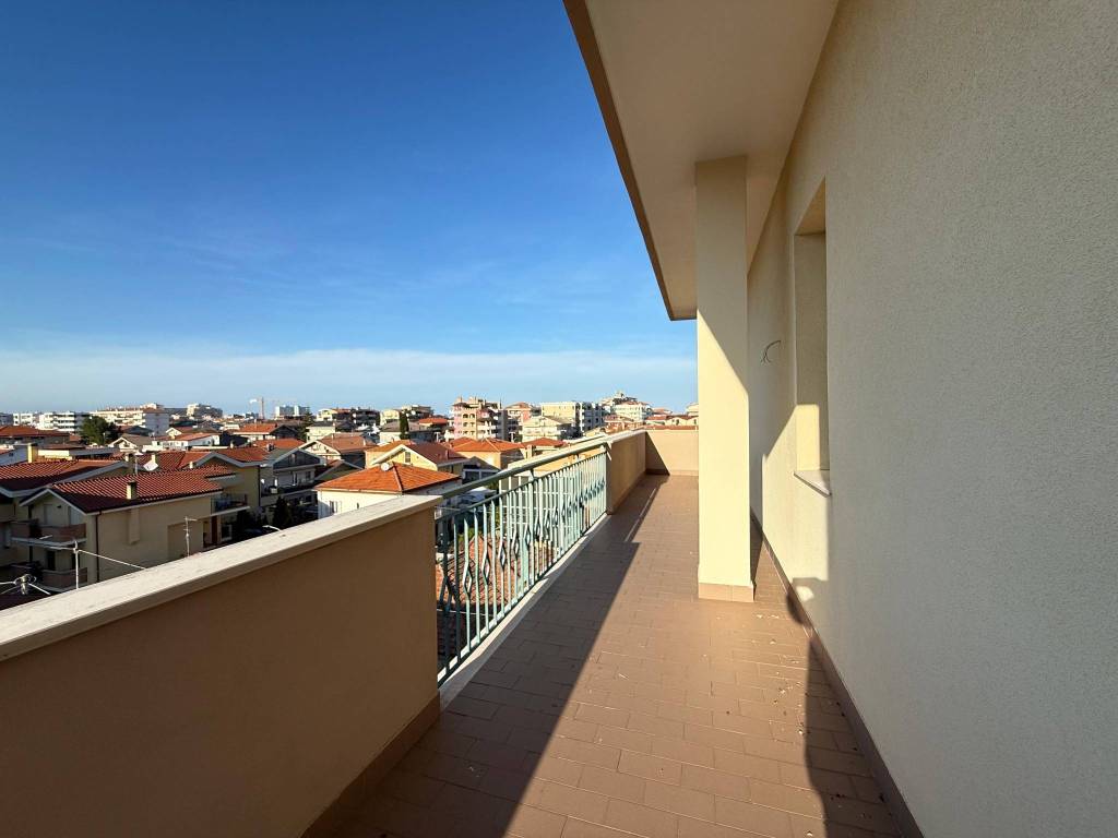 Appartamento a Montesilvano in Via Sardegna - Foto 3