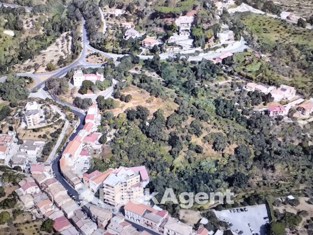 Terreno a Catanzaro in Via Ettore Vitale - Foto 2