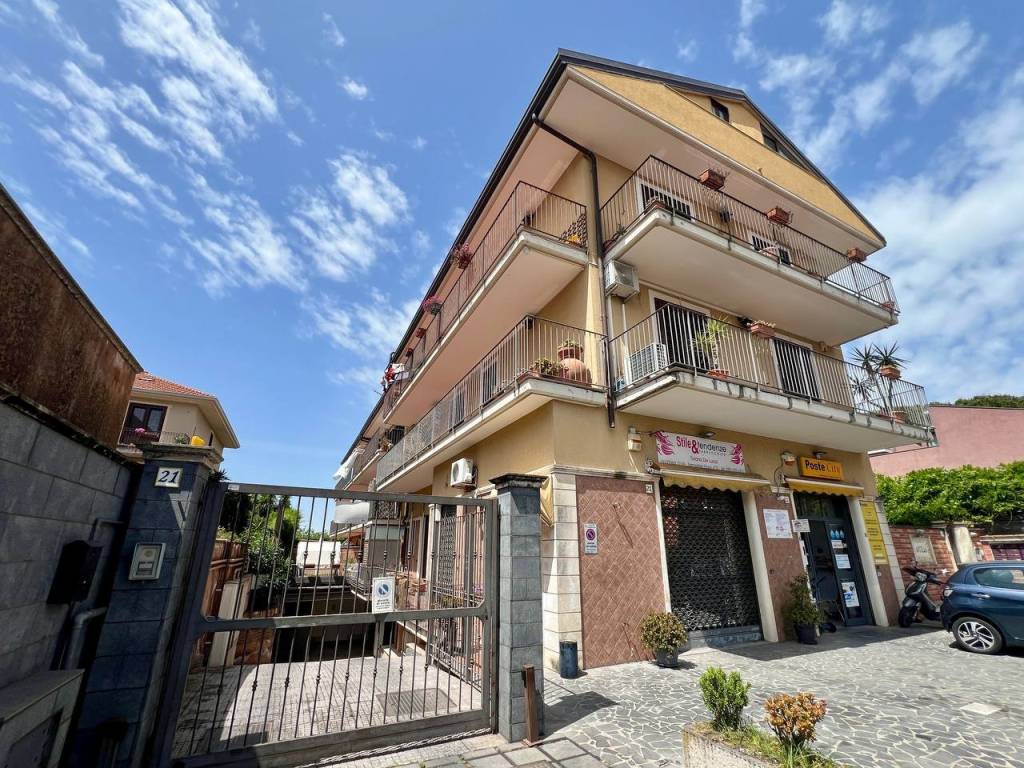 Immobile a Tremestieri etneo in Via Etnea - Foto 2