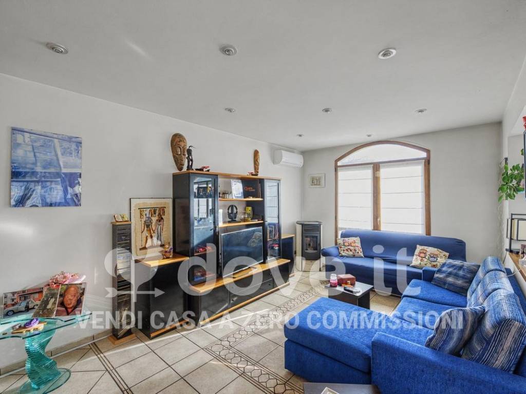Villa a Luino in Via dei Lori, 36 - Foto 3