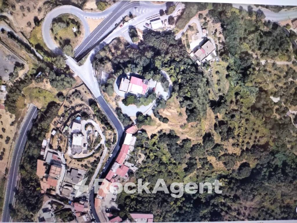 Terreno a Catanzaro in Via Ettore Vitale - Foto 2