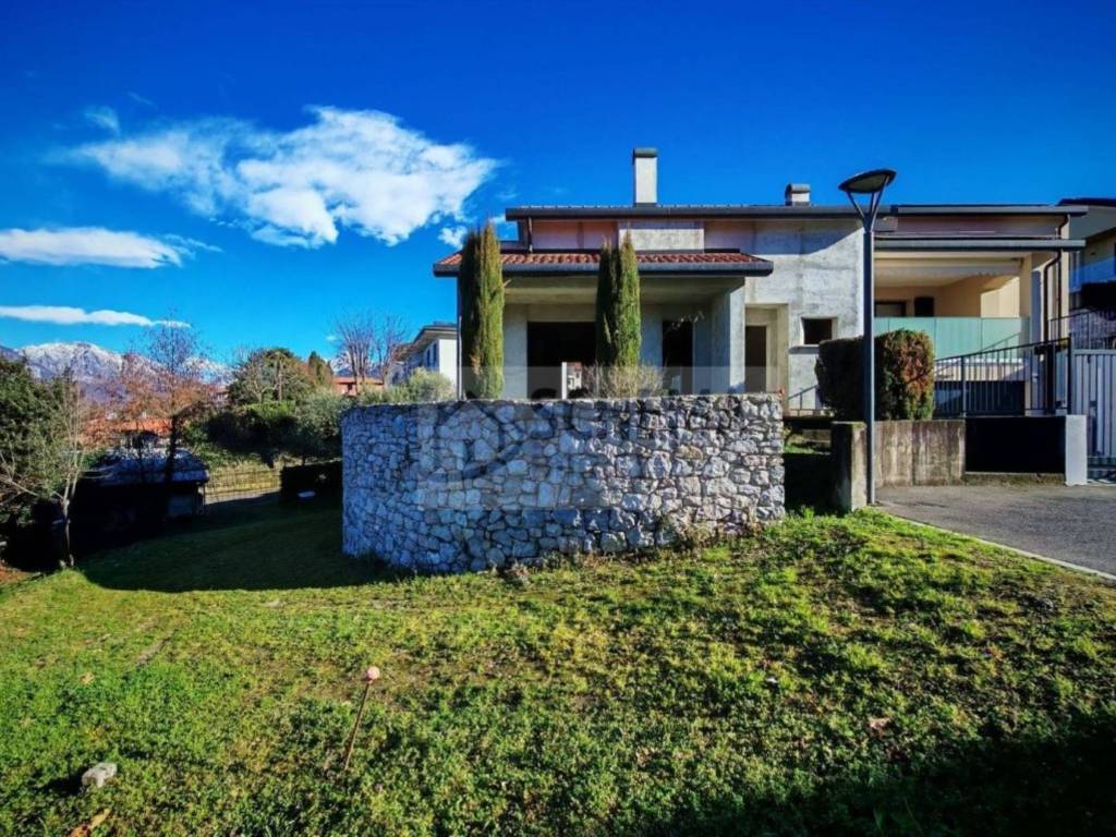 Villa a Oggiono in Via Piave - Foto 2