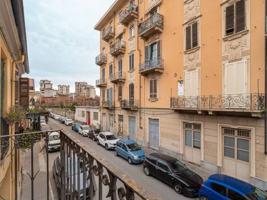 Appartamento a Torino in Via Balangero, 27 - Foto 2