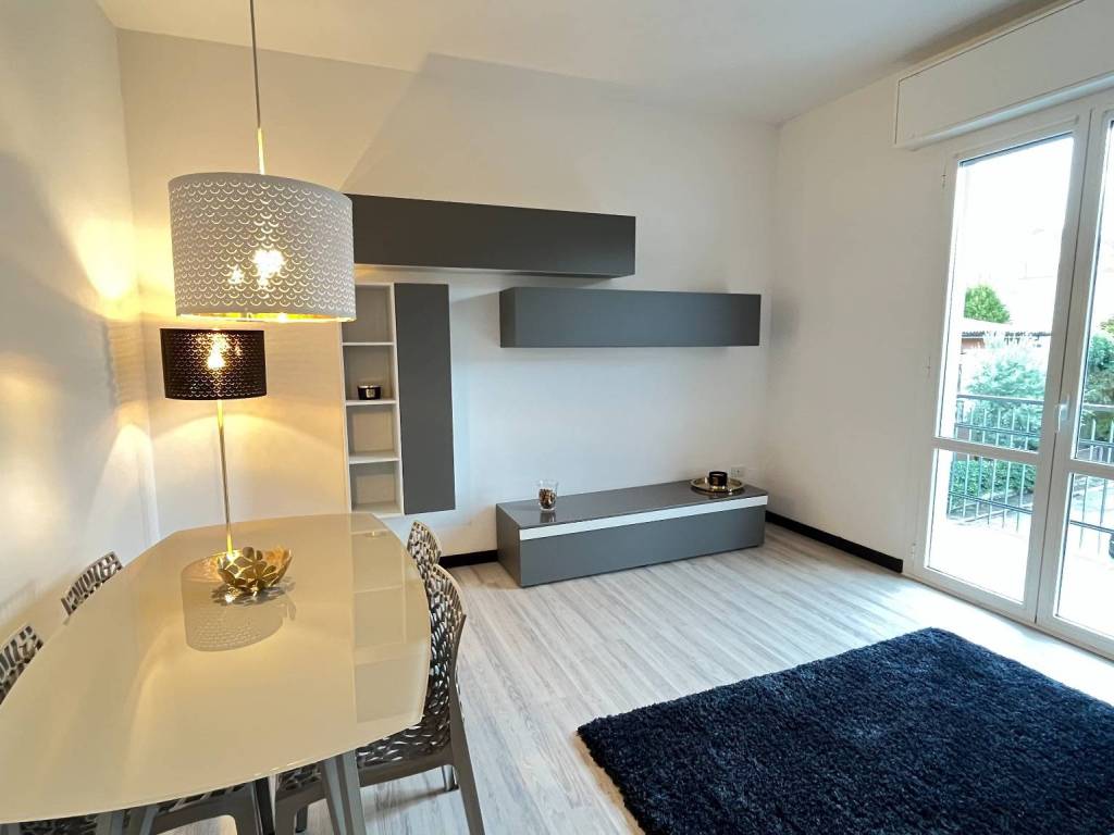 Appartamento a Modena in Via Ippolito Nievo - Foto 4