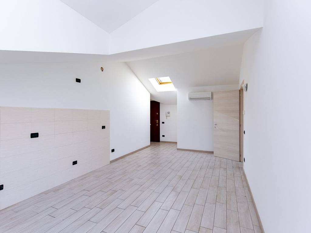 Appartamento a Cislago in Via San Giulio - Foto 3