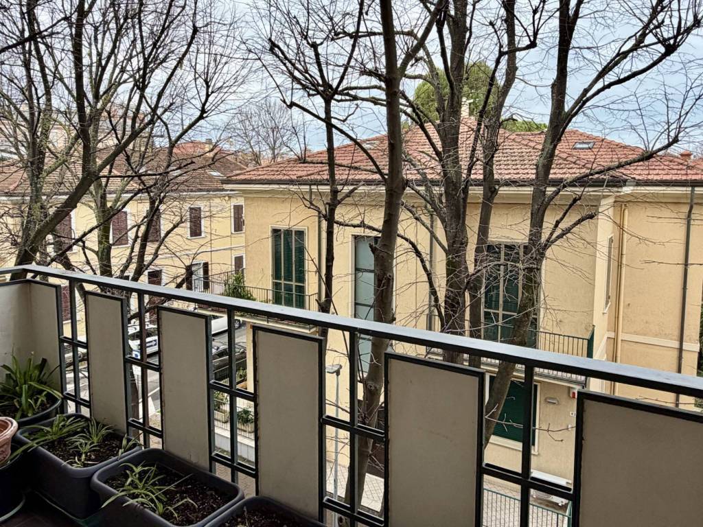 Appartamento a Pesaro in Via Cantarini, 13 - Foto 2