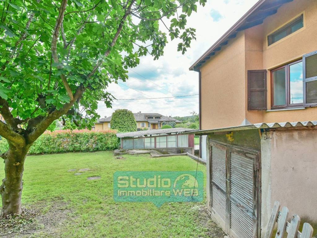 Villa a Erba in Via Michelangelo Buonarroti, 23 - Foto 5