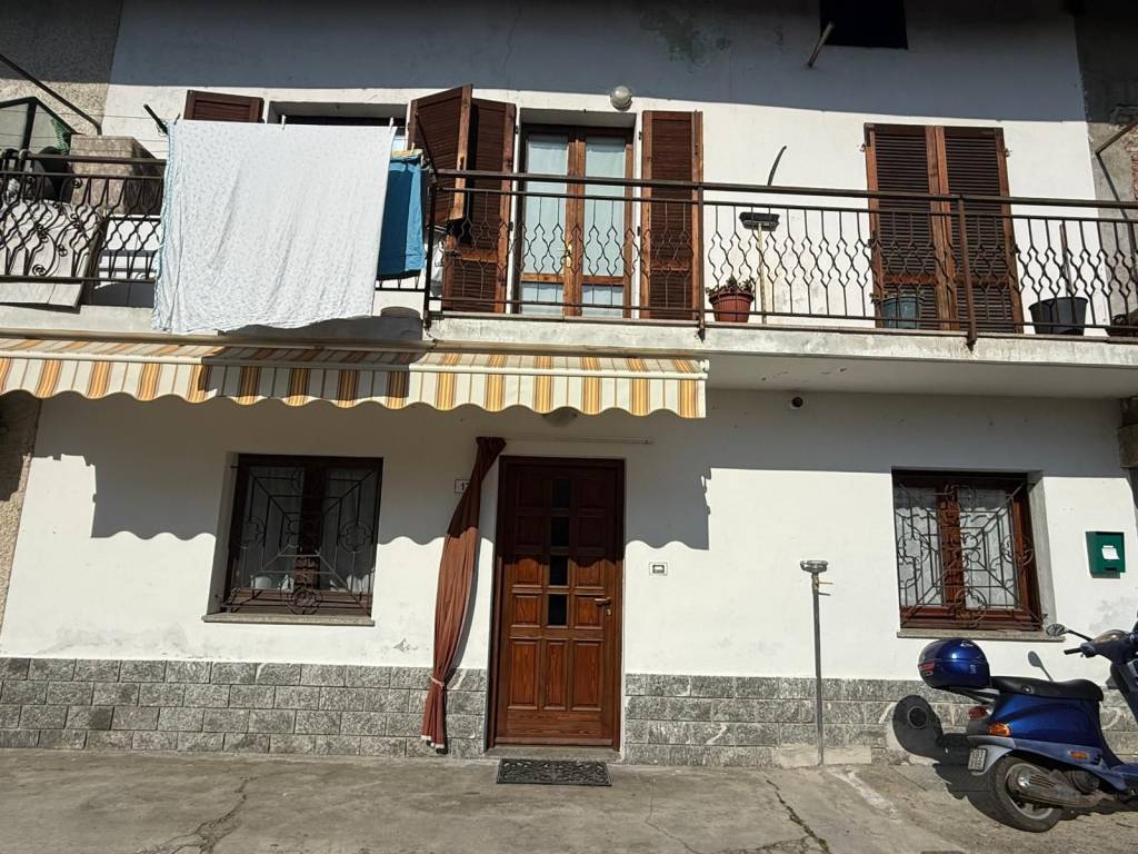 Appartamento a Castelletto sopra ticino in Via Baraggia, 17 - Foto 2