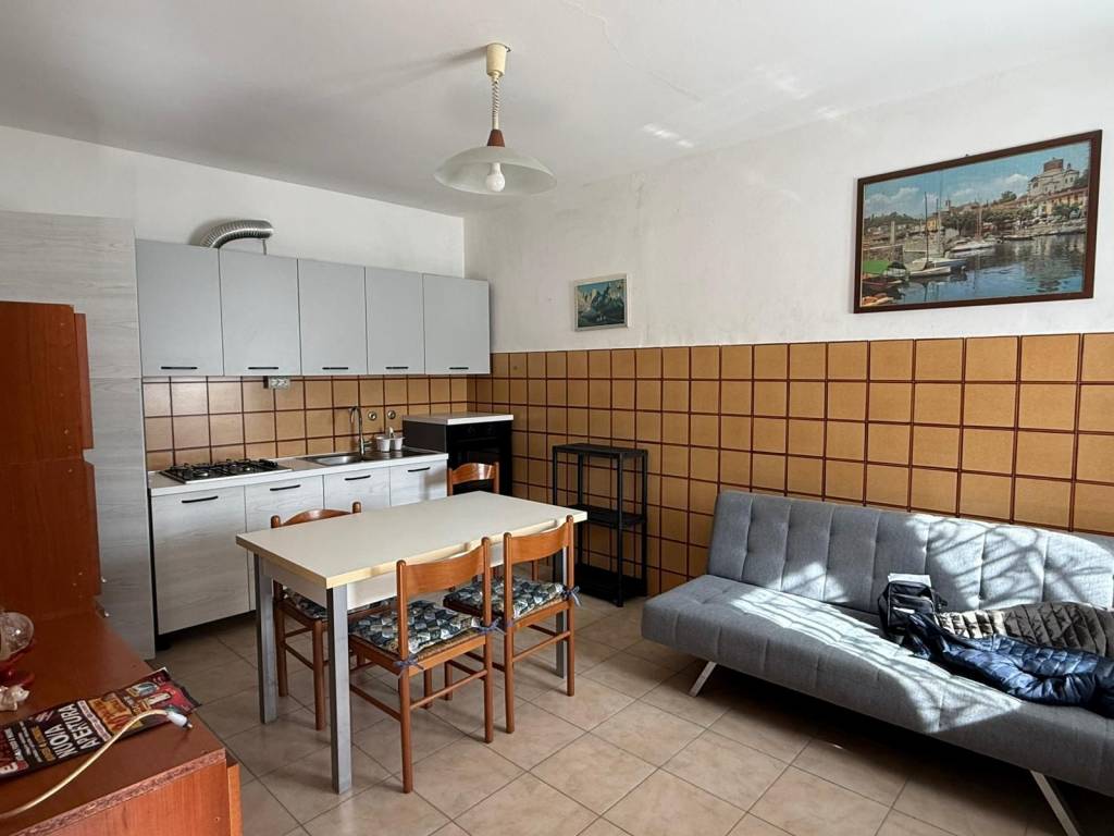 Appartamento a Castelletto sopra ticino in Via Baraggia, 17 - Foto 5