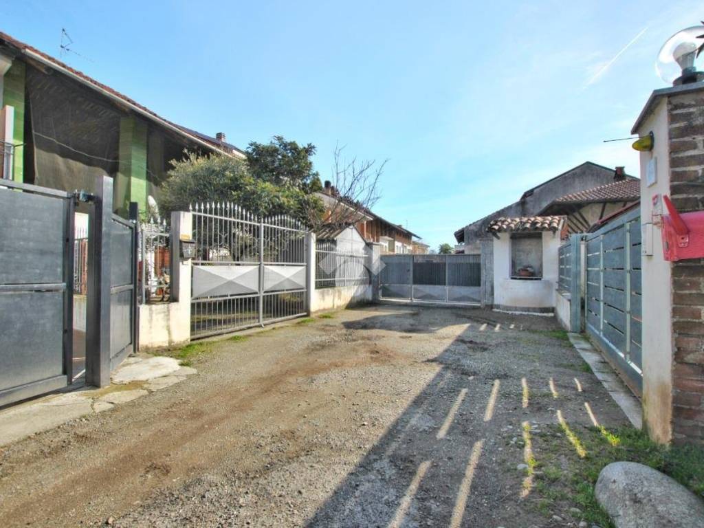 Casa indipendente a Borgo d'ale in Via Massimo D'Azeglio, 13 - Foto 3