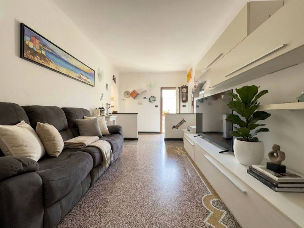 Appartamento a Varazze in Via Simone Canepa, 3 - Foto 4