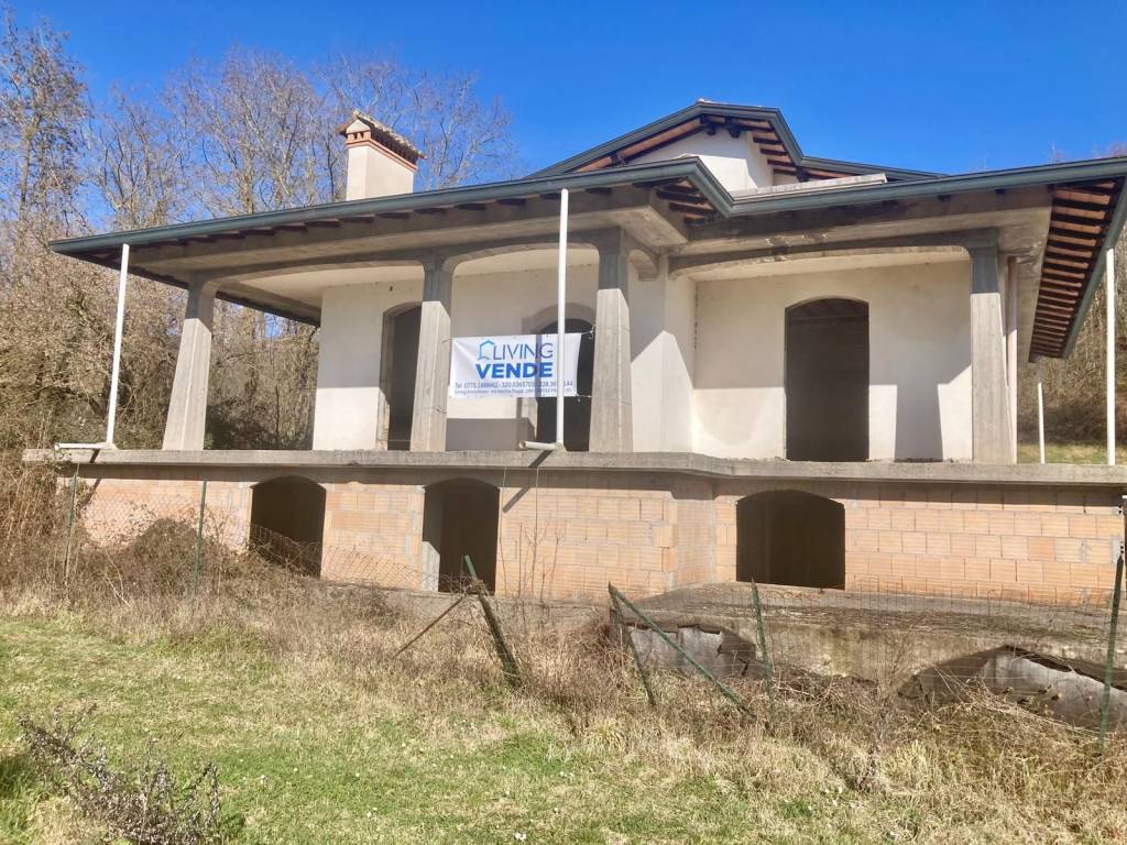 Villa a Fiuggi in Viale Michelangelo Buonarroti - Foto 3