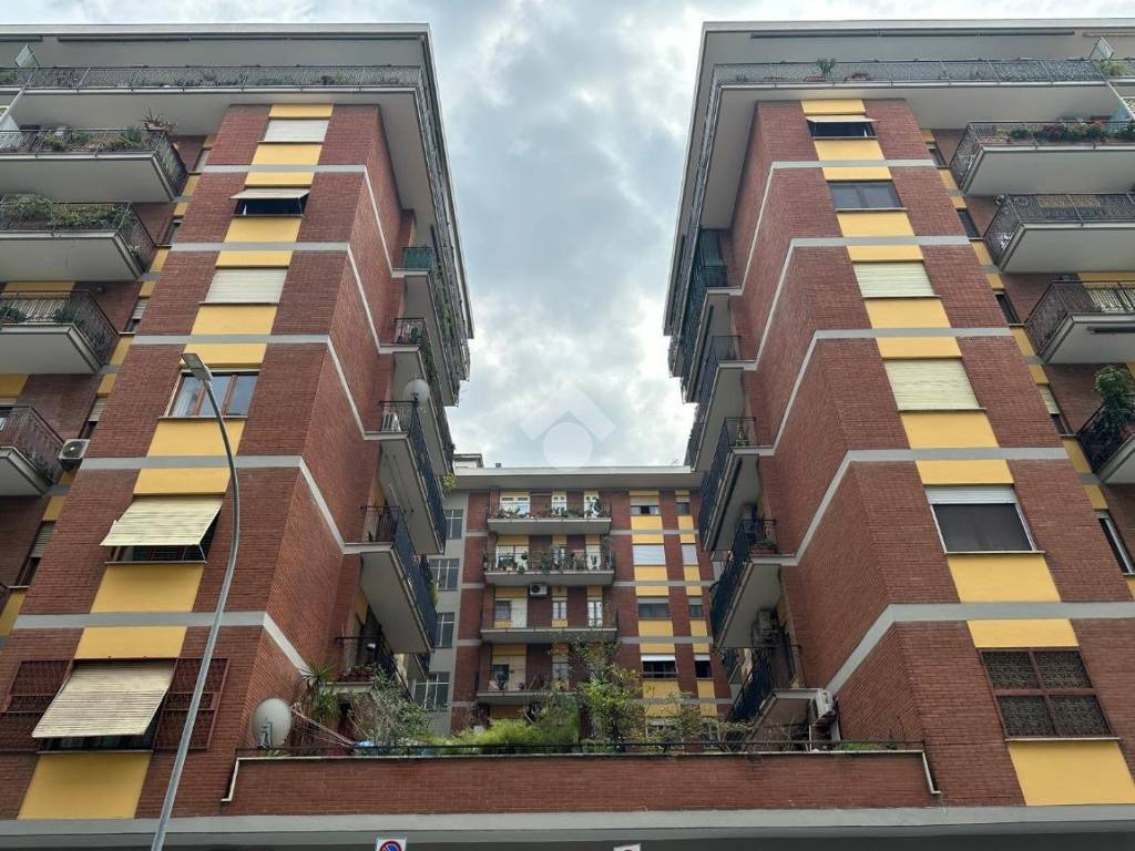 Appartamento a Roma in Via Riccardo Zampieri, 79 - Foto 4