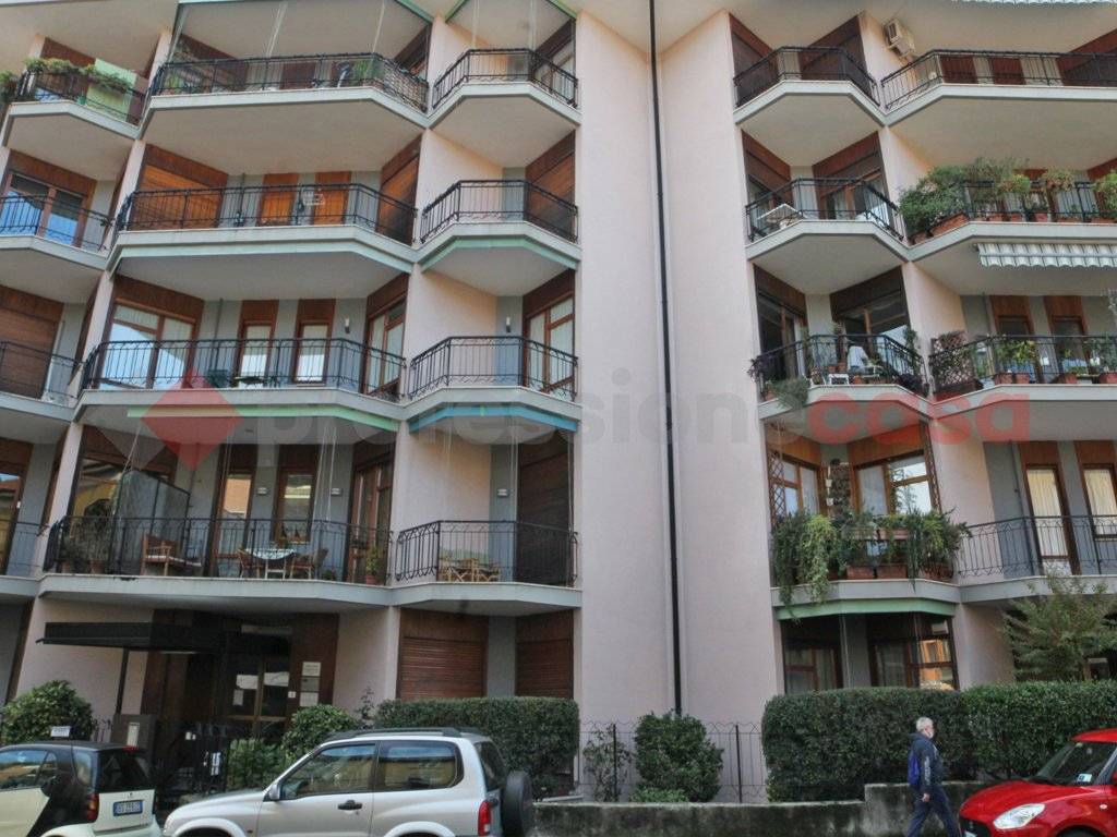 Appartamento a Arona in Via Mazzini - Foto 2