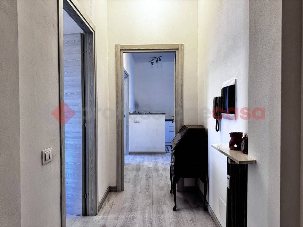 Appartamento a Arona in Via Mazzini - Foto 4