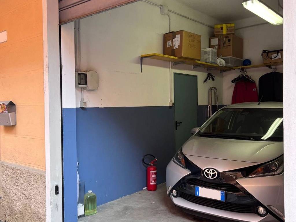 Box / garage a Bologna in Vicolo Paglia Corta - Foto 3
