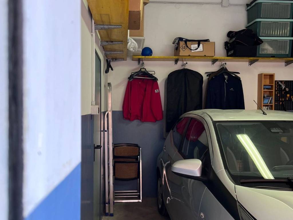 Box / garage a Bologna in Vicolo Paglia Corta - Foto 4